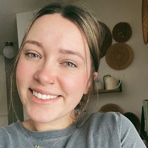 Meet your Posher, Megan